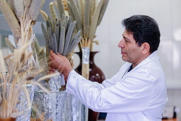 کلان پروژه گیاهان  اقلیم سازگار برای تامین علوفه و خوراک دام در شرایط تغییر اقلیم-img